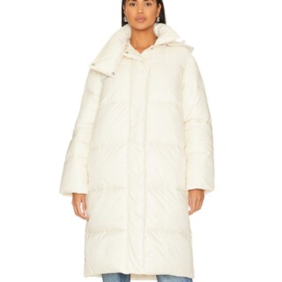 L'Academie Marlon Puffer Coat in Ivory - Picture 2 of 12
